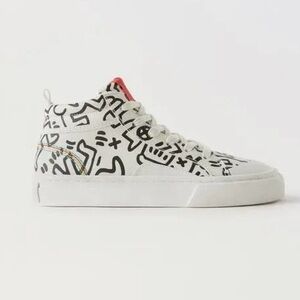 ZARA Kids Keith Haring High Top Sneakers Size 1.5/2 (33)